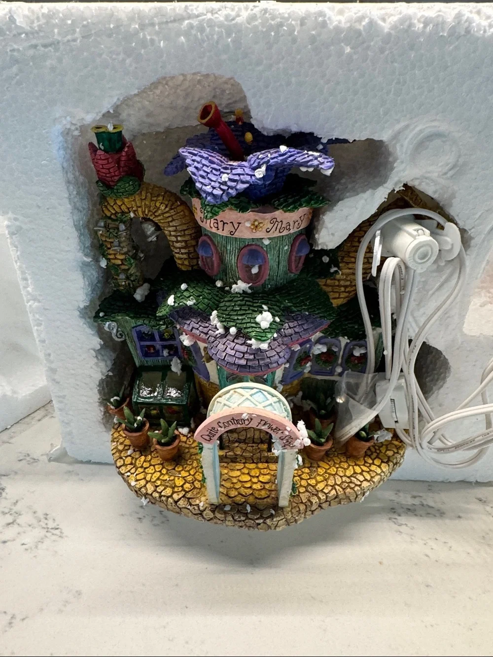 Department 56 Mary Mary Floral Cottage Figurine - Purple, Green, Pink, Yellow